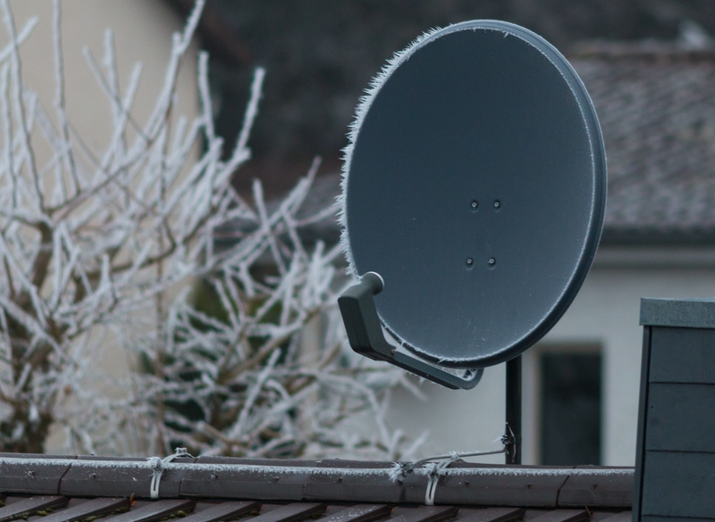 Sat-Antenne-Winter-Kalt-grau-TVFay